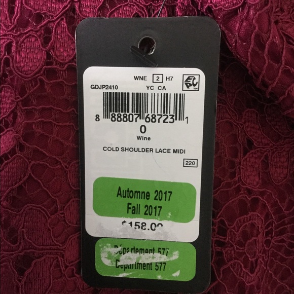 BNWT Guess Wine Lace Dress - Picture 4 of 4